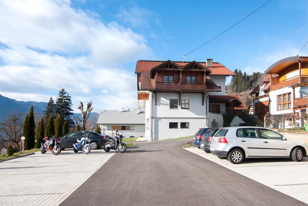 Restaurant - Cafe - Pension Hassler Berg im Drautal Εξωτερικό φωτογραφία